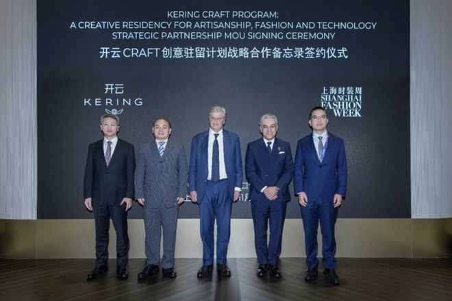 进博会40家大公司的最新黑科技都在这儿了pg试玩会搜集口腔数据的牙刷、AI测肤仪(图45)