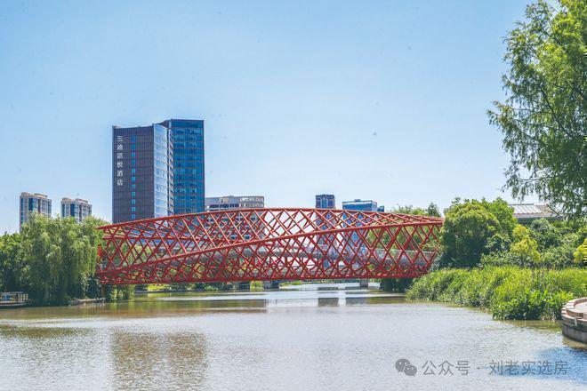 楼处发布：定义松江高端改善新标准pg试玩聚焦 中铁建西派云间售(图25)