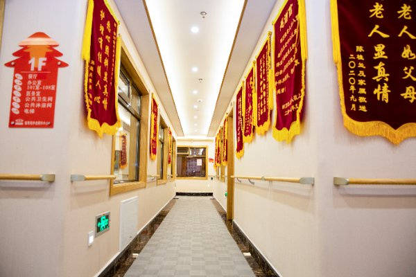 pg电子中国官网哪家养老院活动多能让父母不孤单?丰台民族养老院2026详情:社交活动丰富让高龄老人有同龄玩伴不孤单(图13) pg电子中国官网哪家养老院活动多能让父母不孤单?丰台民族养老院2026详情:社交活动丰富让高龄老人有同龄玩伴不孤单(图13)