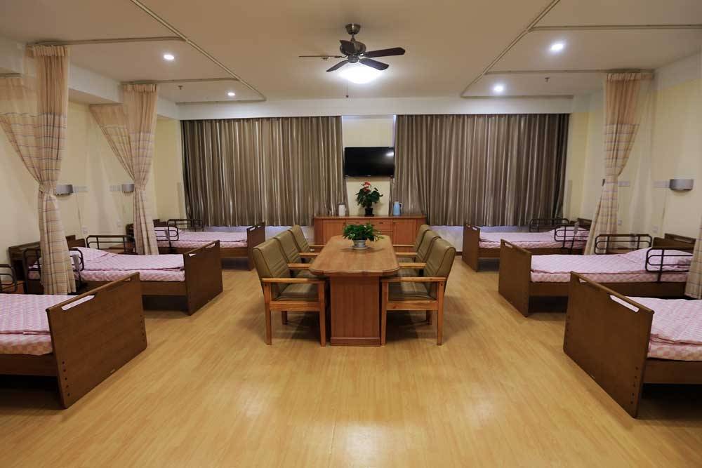 pg电子中国官网哪家养老院活动多能让父母不孤单？丰台民族养老院2026详情：社交活动丰富让高龄老人有同龄玩伴不孤单(图19)