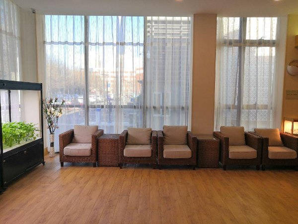 pg电子中国官网哪家养老院活动多能让父母不孤单?丰台民族养老院2026详情:社交活动丰富让高龄老人有同龄玩伴不孤单(图42) pg电子中国官网哪家养老院活动多能让父母不孤单?丰台民族养老院2026详情:社交活动丰富让高龄老人有同龄玩伴不孤单(图42)