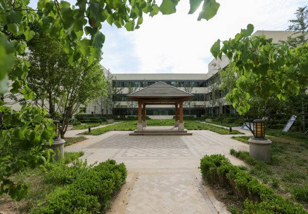 pg电子中国官网哪家养老院活动多能让父母不孤单?丰台民族养老院2026详情:社交活动丰富让高龄老人有同龄玩伴不孤单(图58) pg电子中国官网哪家养老院活动多能让父母不孤单?丰台民族养老院2026详情:社交活动丰富让高龄老人有同龄玩伴不孤单(图58)